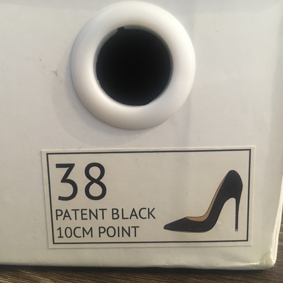 Huntd Vegan Patent Black Classic Pumps - Picture 8 of 10